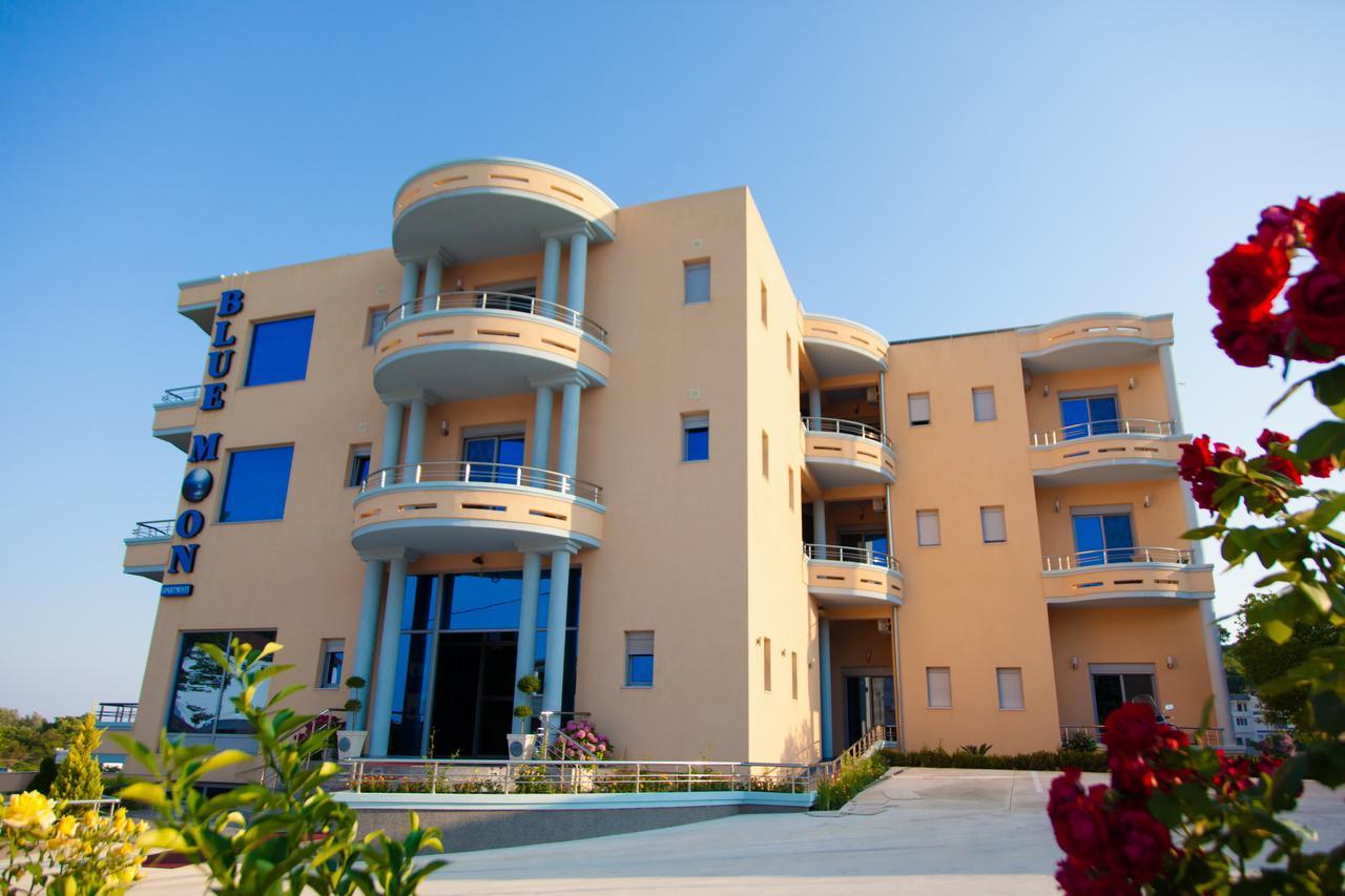 Hotel Blue Moon Улцинь Екстер'єр фото
